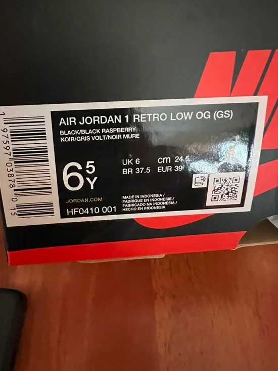 Nike Kids Low-Top Sneakers - White/Black/Purple with Glow Sole - Picture 7 of 7